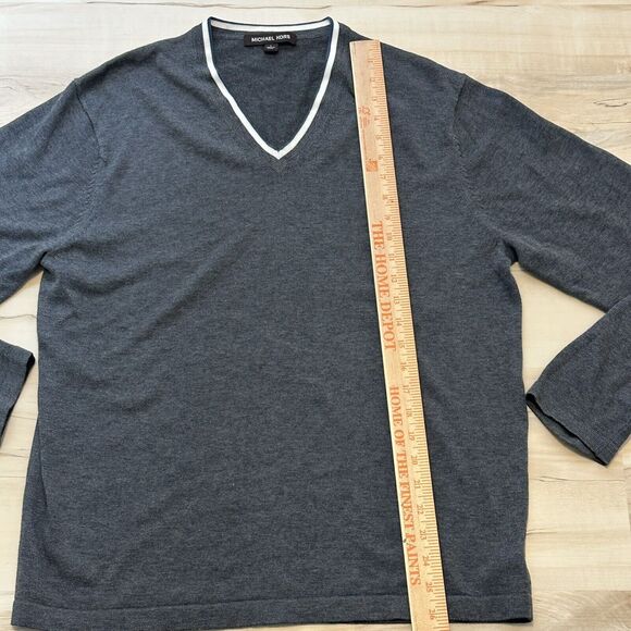 Michael Kors Men's Size Large Sweater 100% Cotton Dark Gray V-Neck Tight Knit - Picture 5 of 7